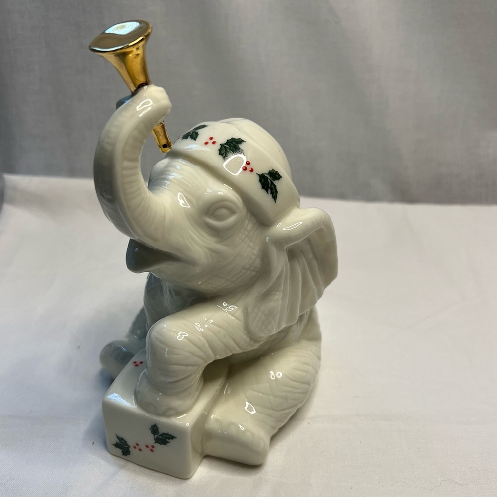 Formalities by Baum Bros Porcelain Christmas Figurine Elephant Holly Berry Trim
